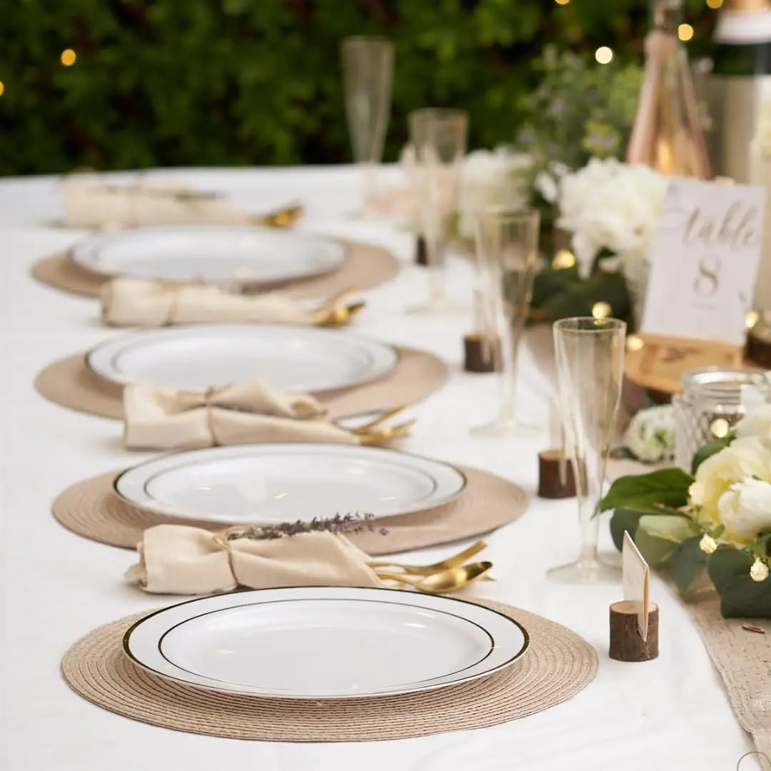 Assiette Noël Blanche et Dorée en Plastique Chic