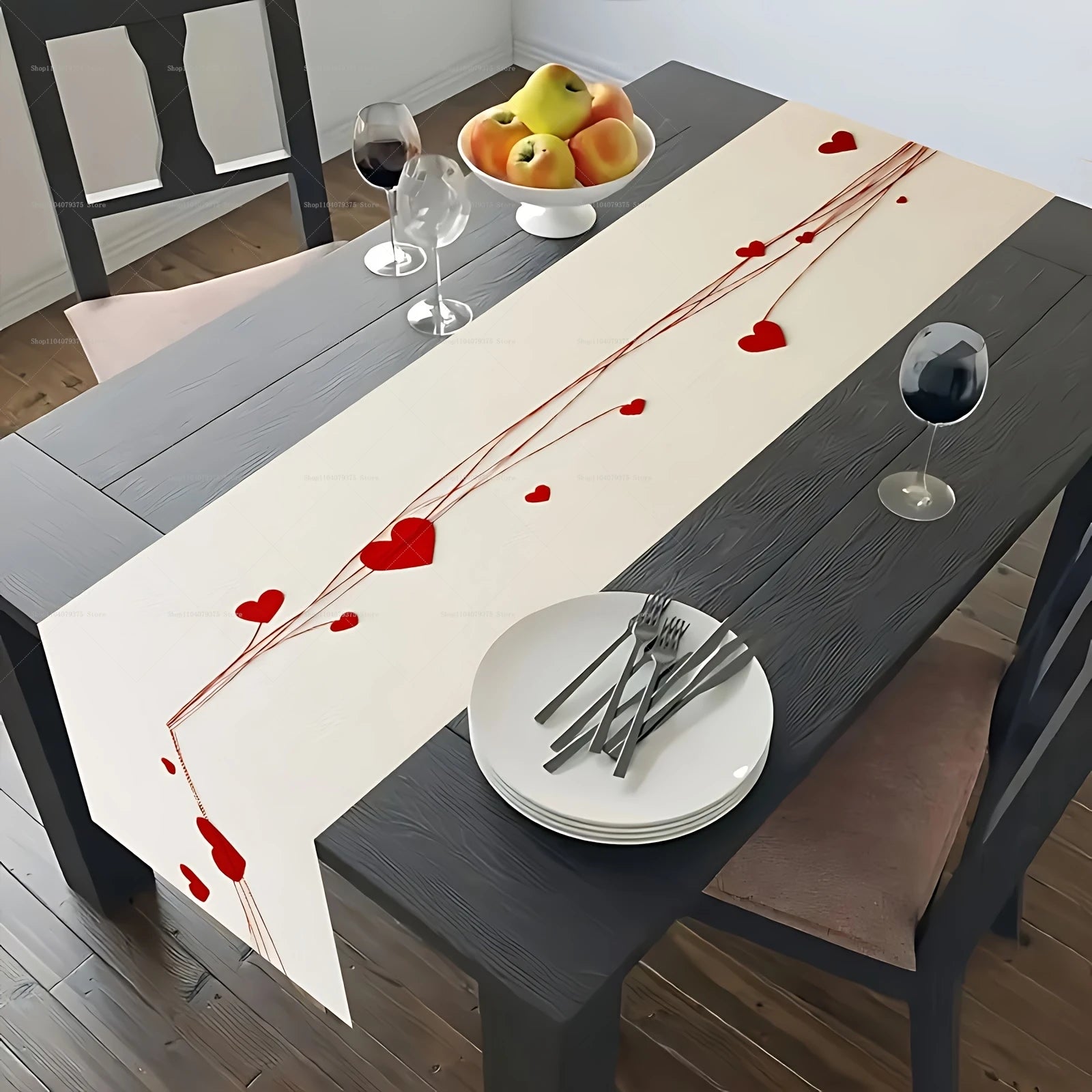 Chemin de Table Minimaliste à Cœurs