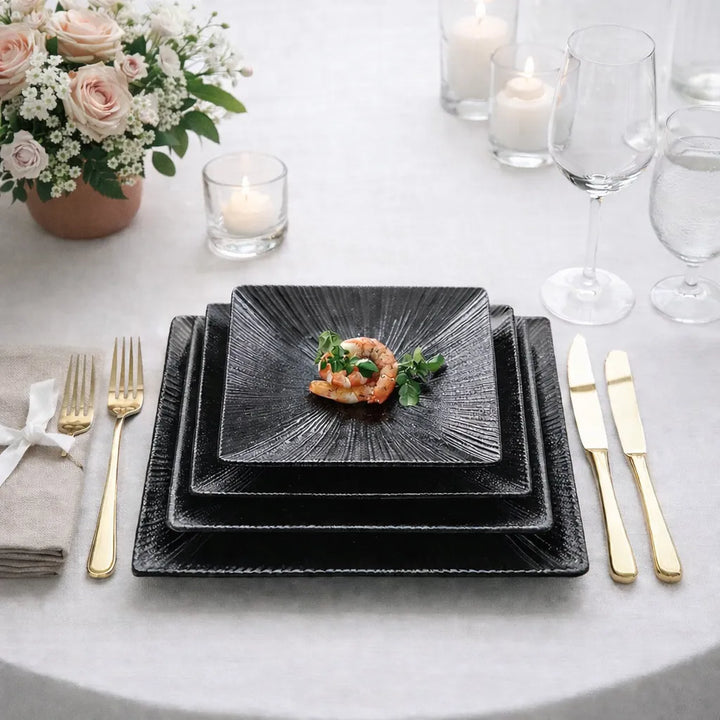 Assiette Carrée Noire en Mélamine