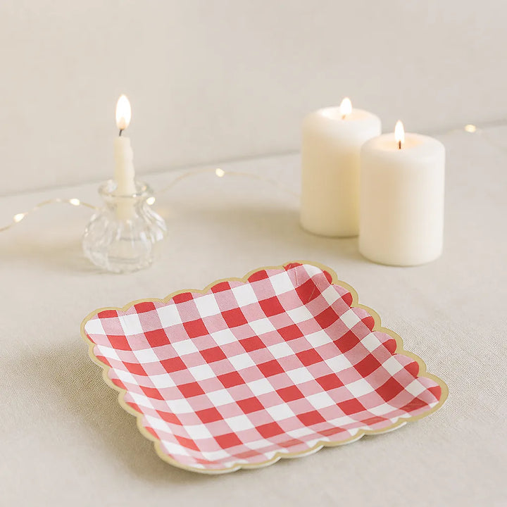 Assiette Carrée en Papier à Carreaux Rouges