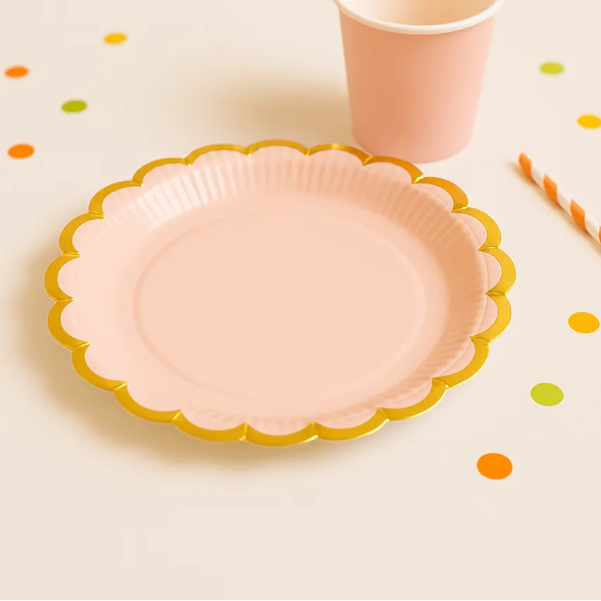 Assiette Rose en Papier Dentelle Dorée Stylé