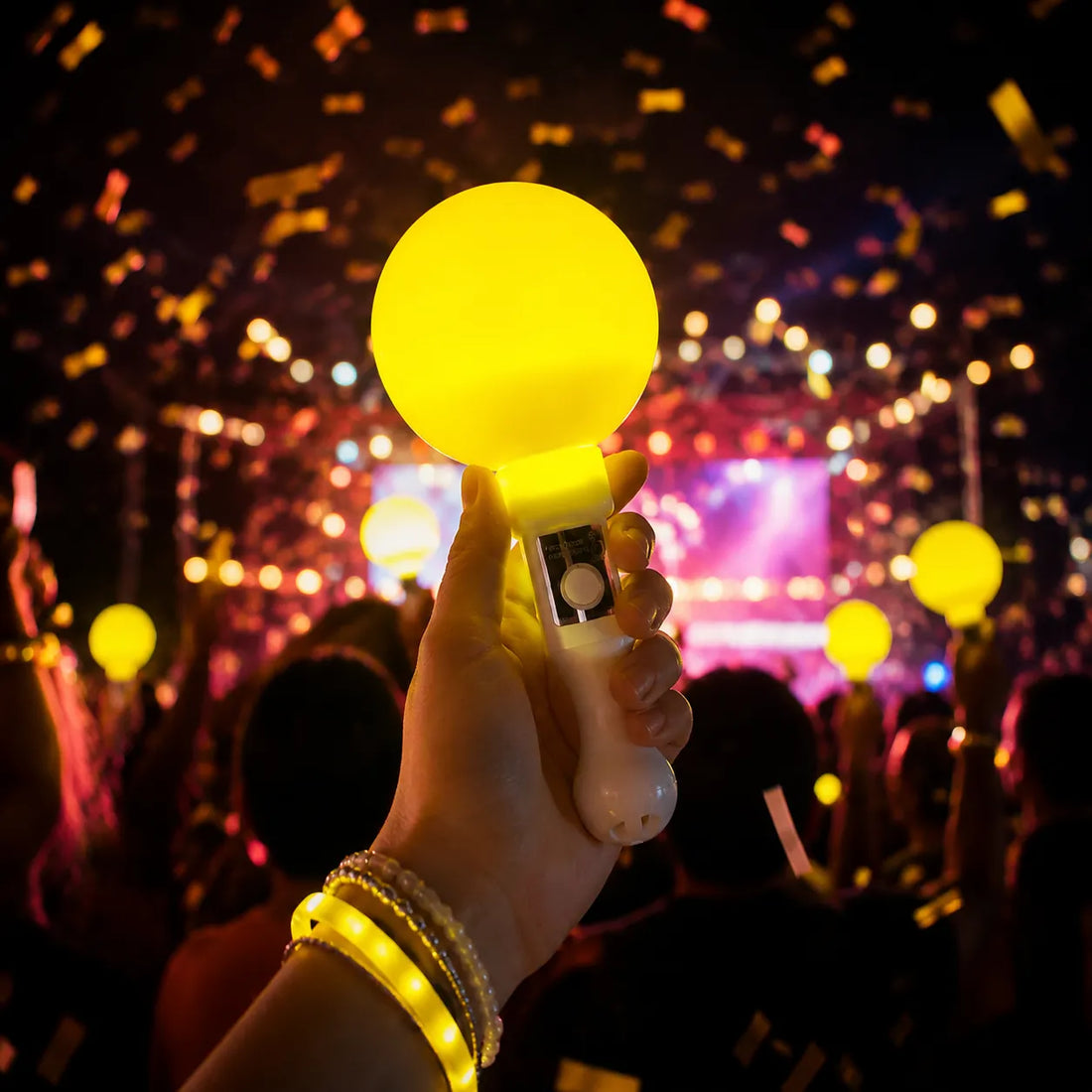 Bâton Lumineux à Boule Jaune