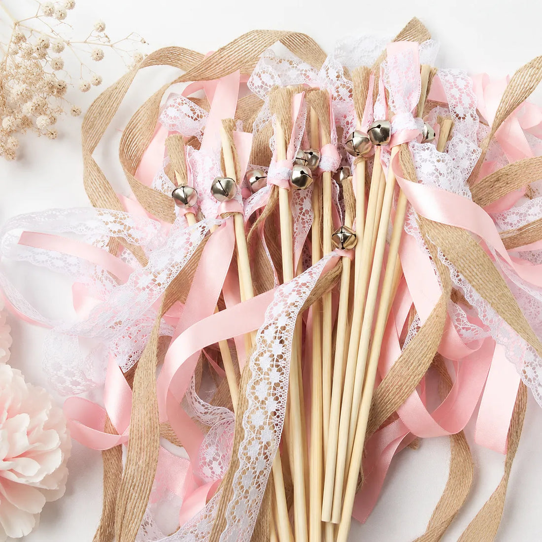 Baguette de Rubans Rose et Dentelles festifs