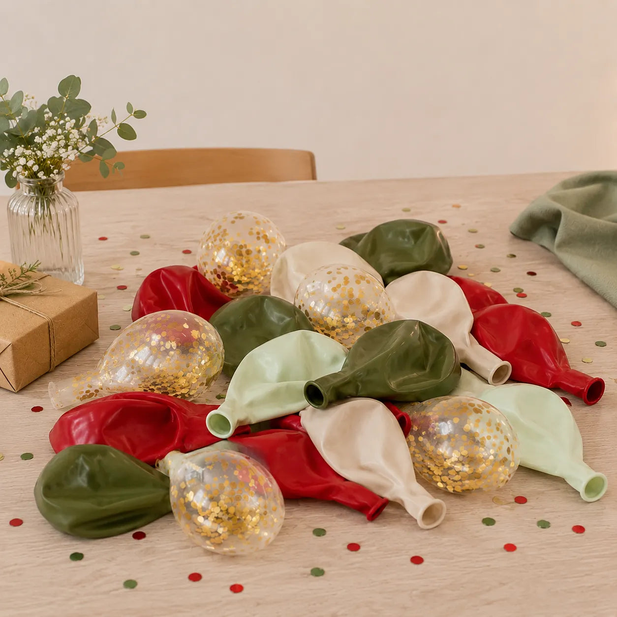 Ballons Anniversaire Rouges et Verts Uniques
