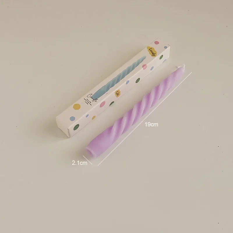 Bougie Décorative Torsadée Violette