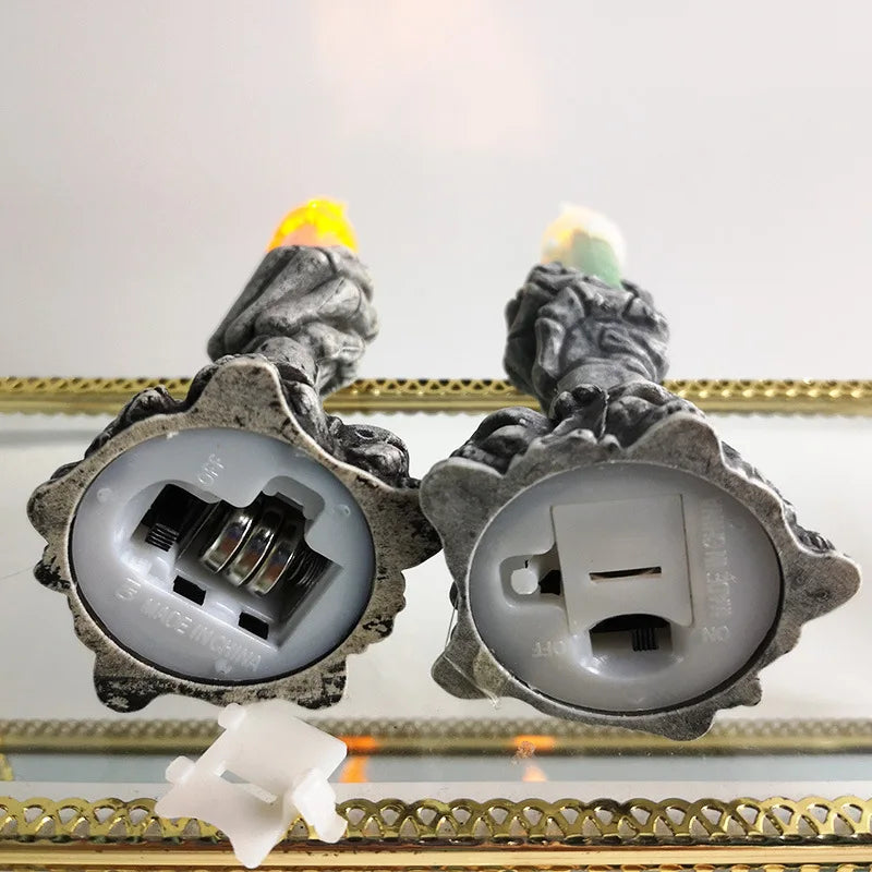 Bougie LED Main Squelette Violette Durable