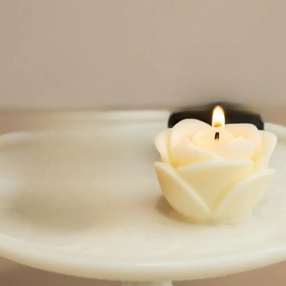 Bougie Rose Blanche Saint-Valentin cosy