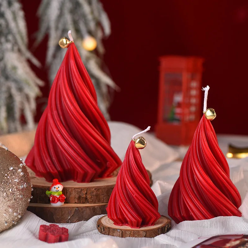 Bougie Sapin Rouge Tourbillonnant Design