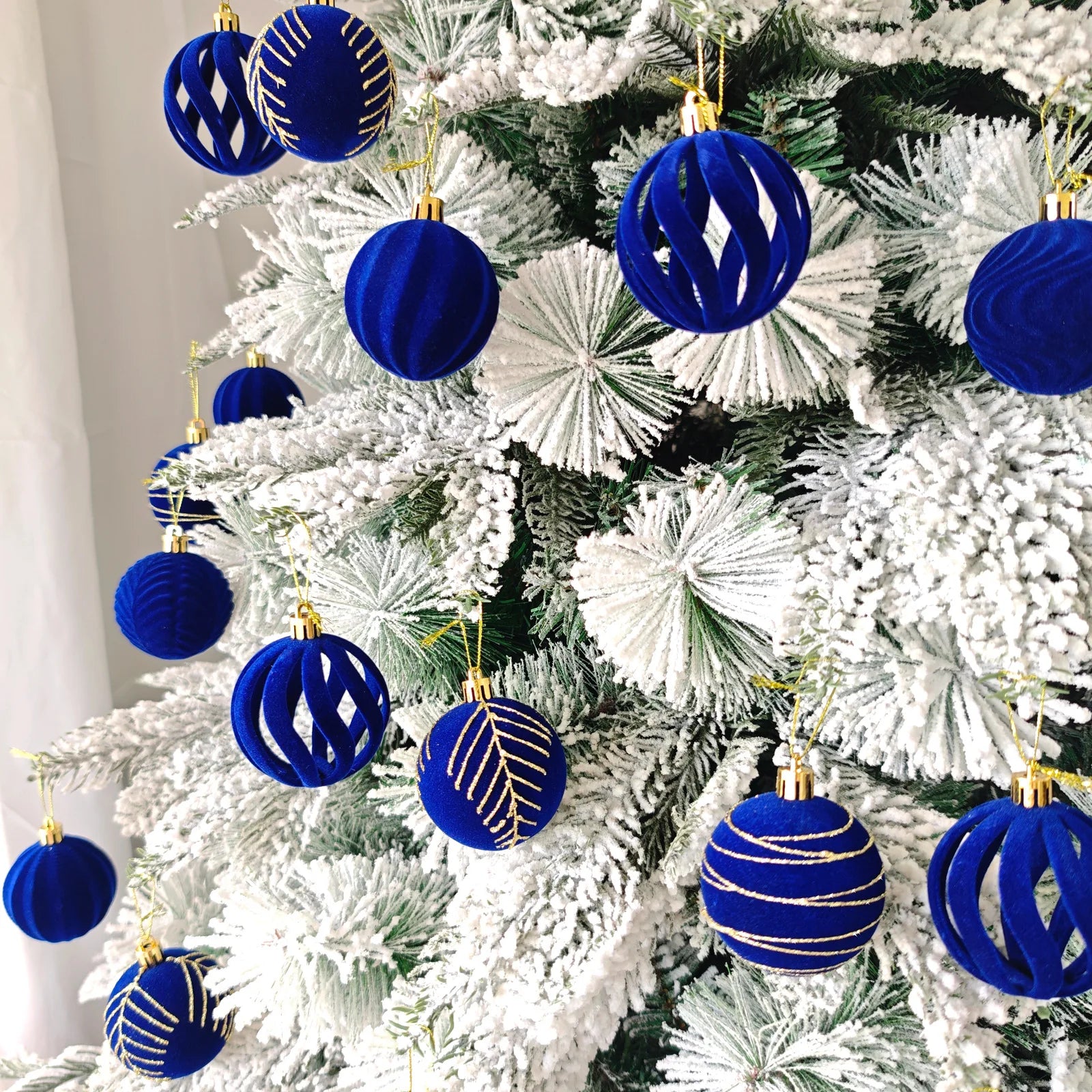 Boules Luxueuses Bleues en Velours