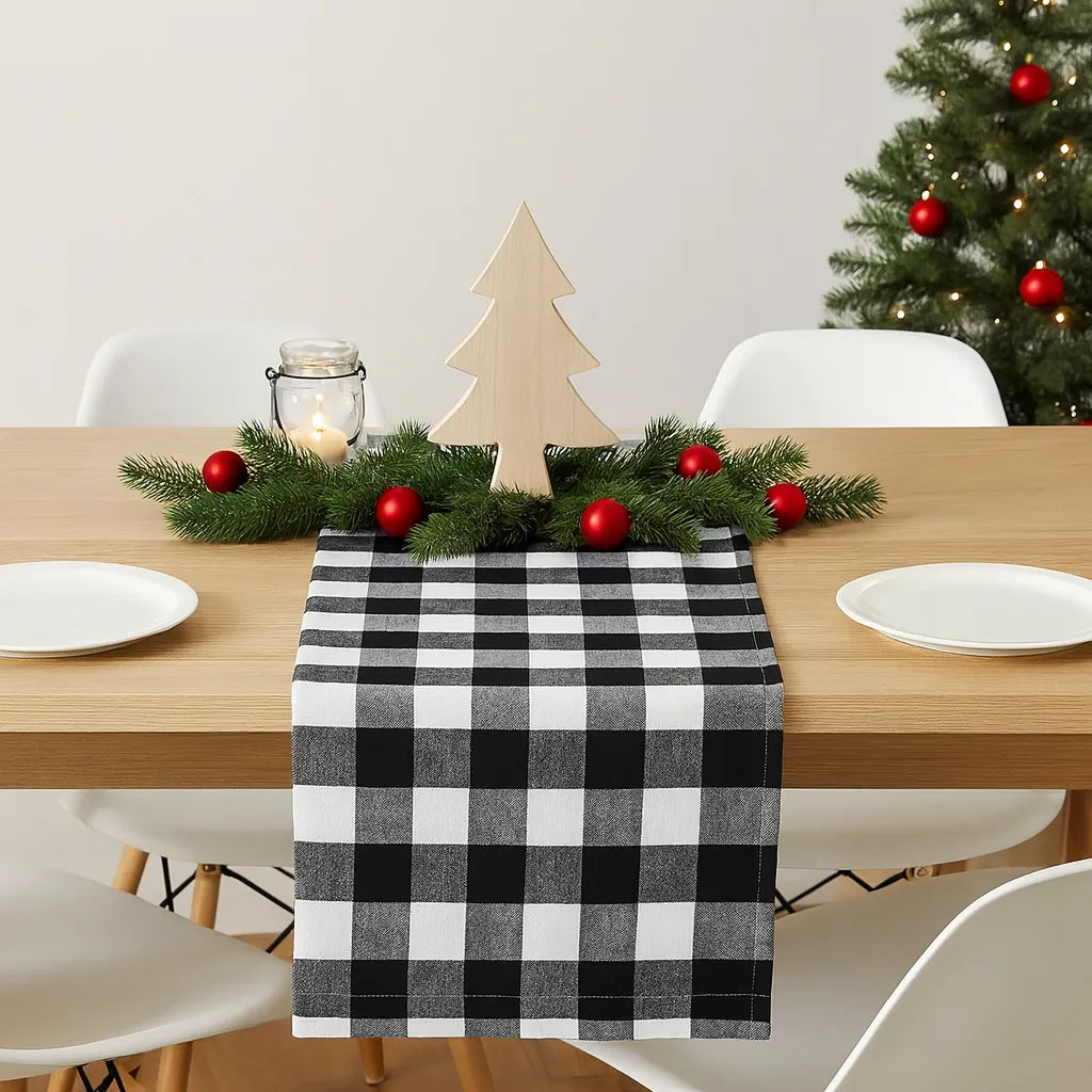 Chemin de Table Carreaux Noir et Blanc