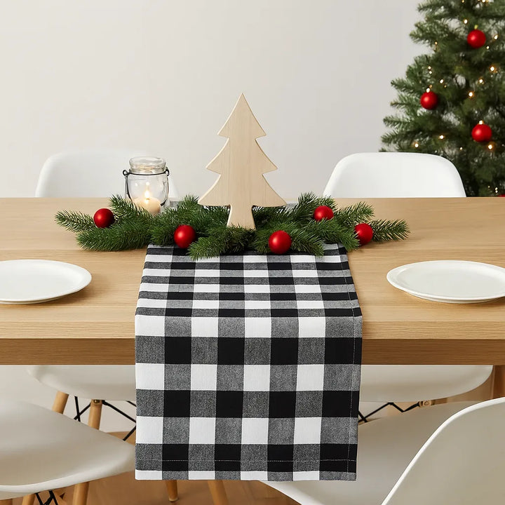 Chemin de Table Carreaux Noir et Blanc