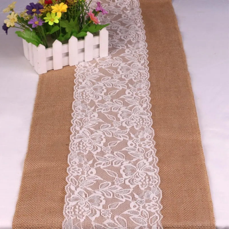 Chemin de Table Mariage Fleuri en Jute Naturel Vintage