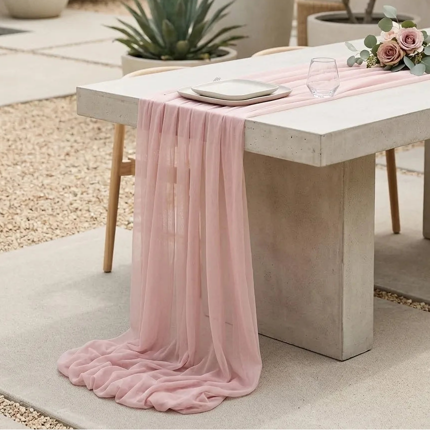Chemin de Table Mariage Rose Poudré en Tulle Raffiné