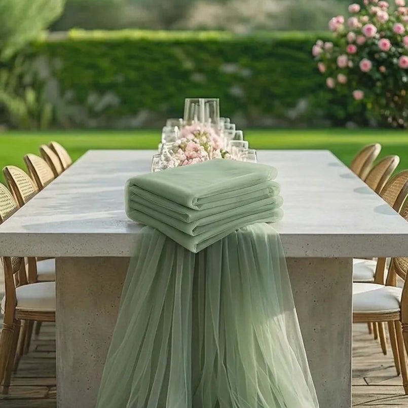 Chemin de Table Mariage Vert Sauge en Tulle Minimaliste
