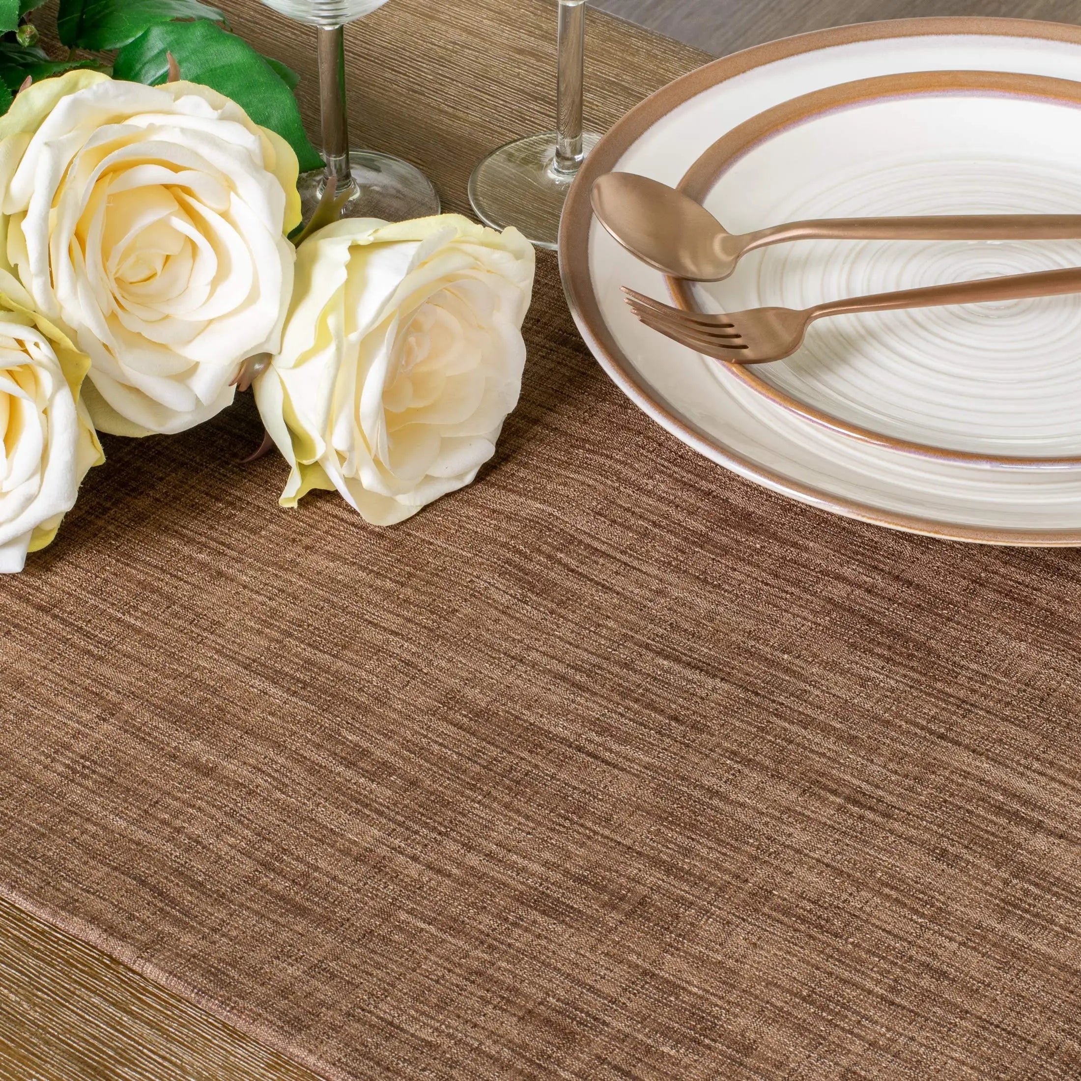 Chemin de Table Minimaliste en Lin Naturel