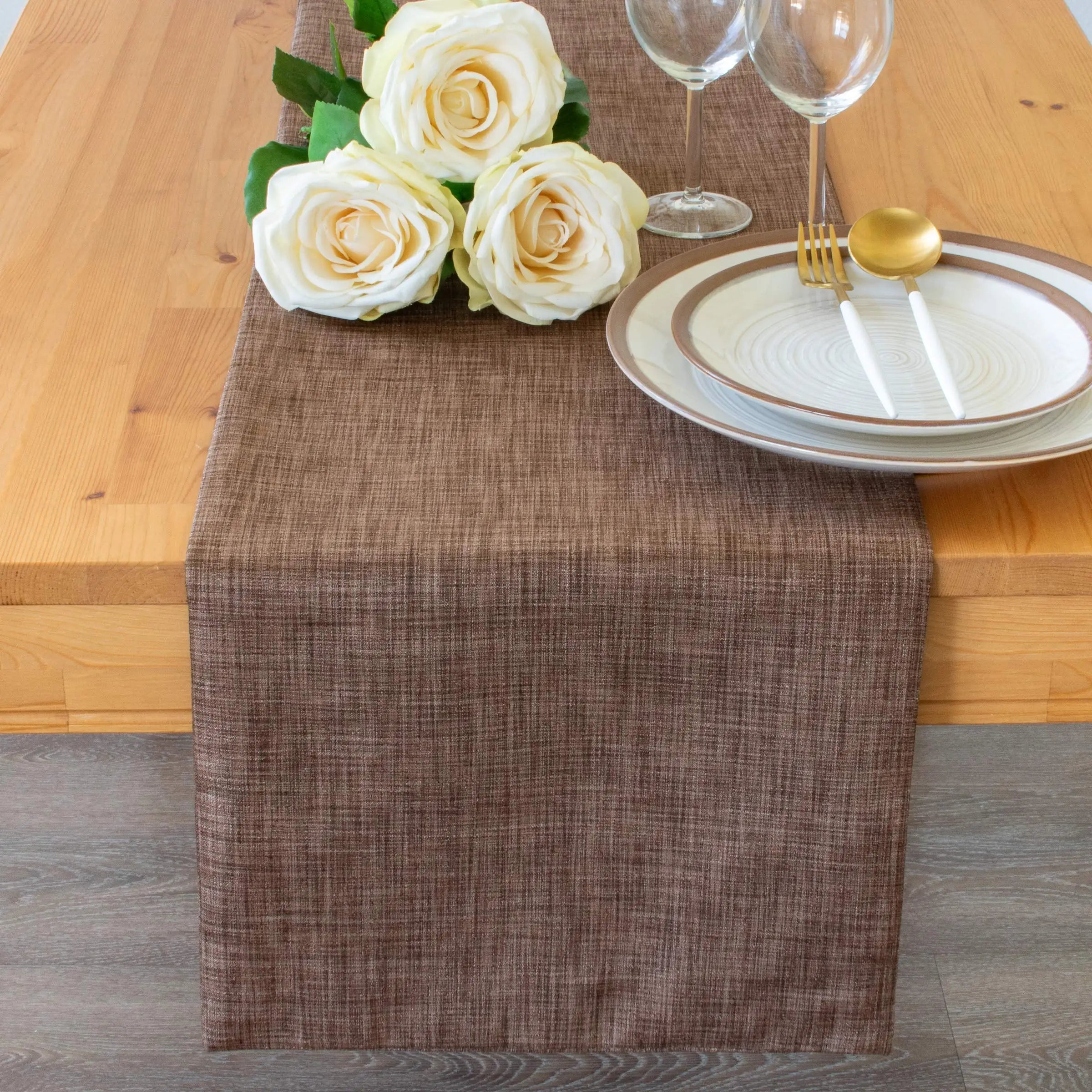 Chemin de Table Minimaliste en Lin Raffiné
