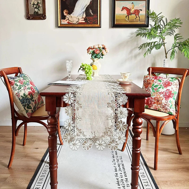 Chemin de Table Noël en Lin à Dentelles Fleuri