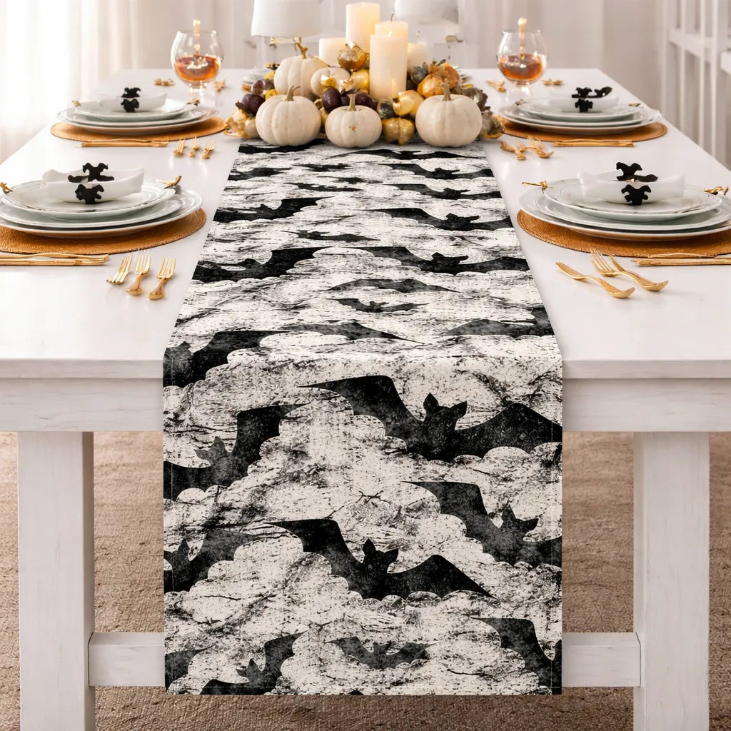 Chemin de Table Noir et Blanc Chauve-souris