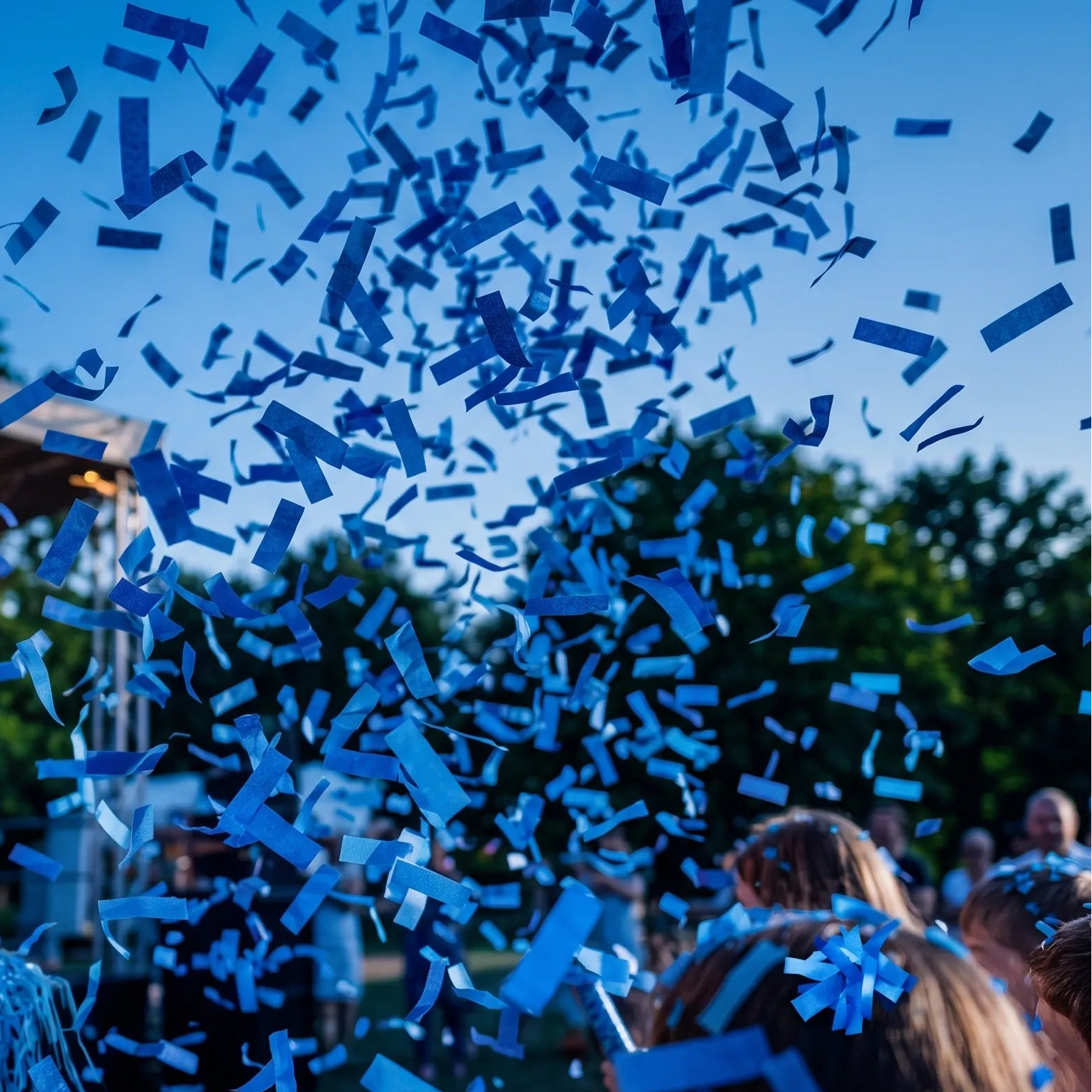Confettis en Papier de Soie Bleu Roi Design