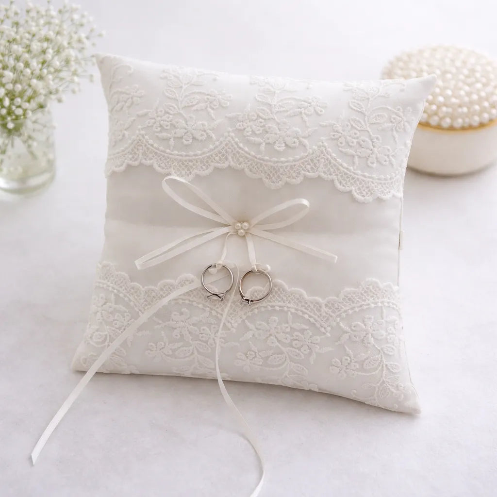 Coussin Alliance à Dentelle Raffiné