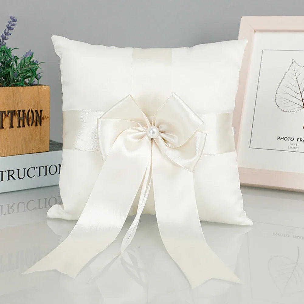 Coussin Alliances Blanc à Nœud