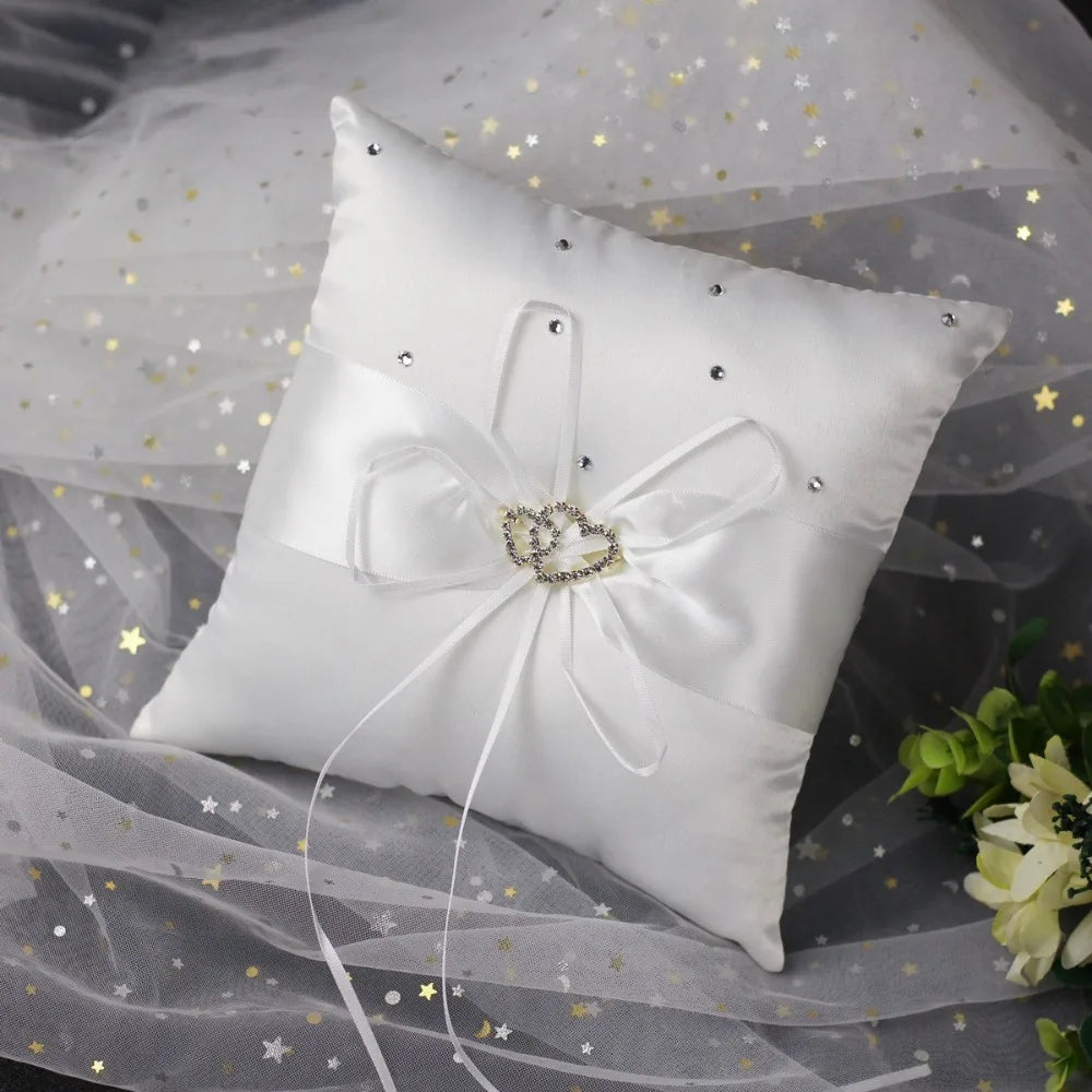 Coussin Alliances à Ruban Blanc Chic