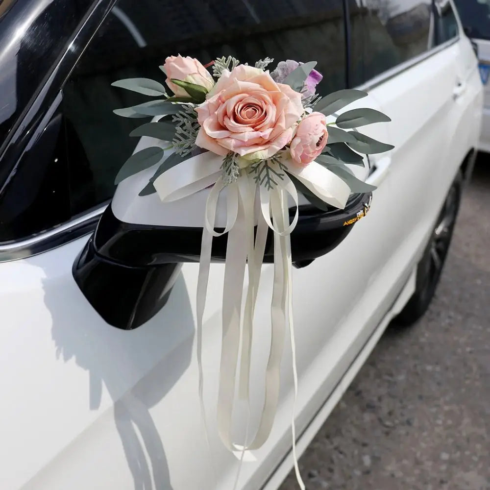 Fleurs Elégantes Feuillages pour Voiture Mariage Chic