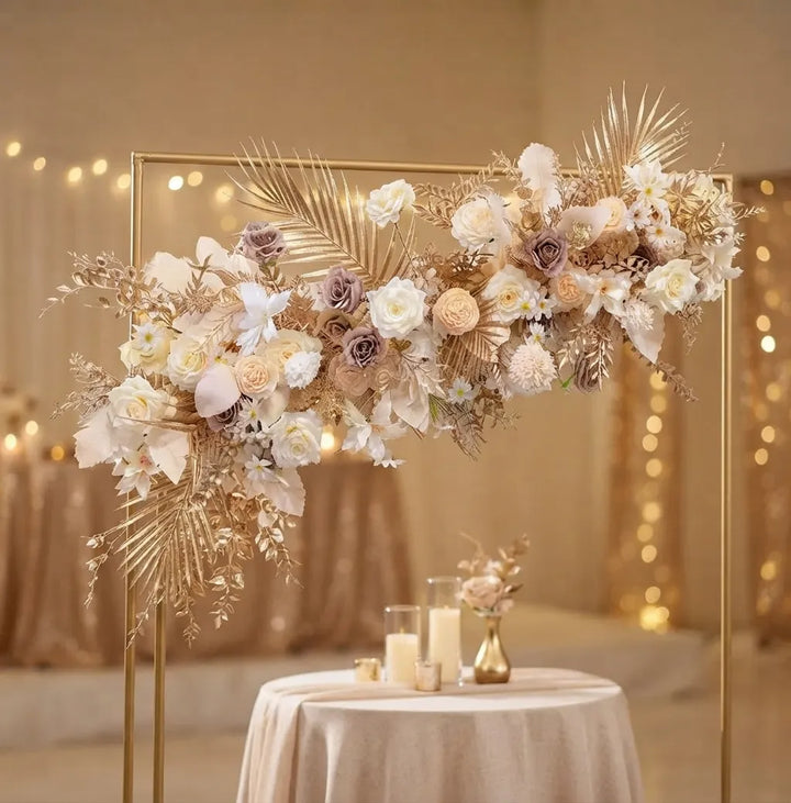 Fleurs à Feuilles d’Or pour Arche Mariage Minimaliste