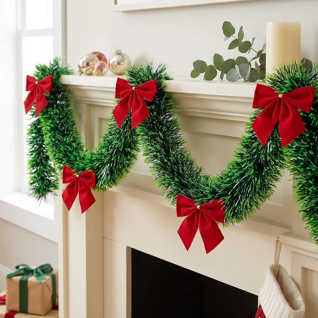 Guirlande Décorative Verte à Nœuds Rouges