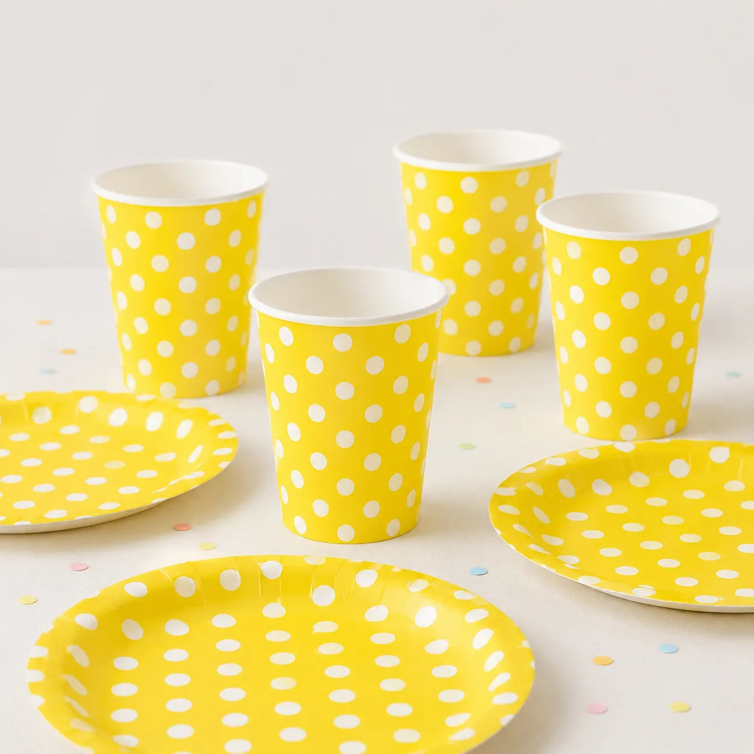 Gobelet Anniversaire à Pois Jaune Original