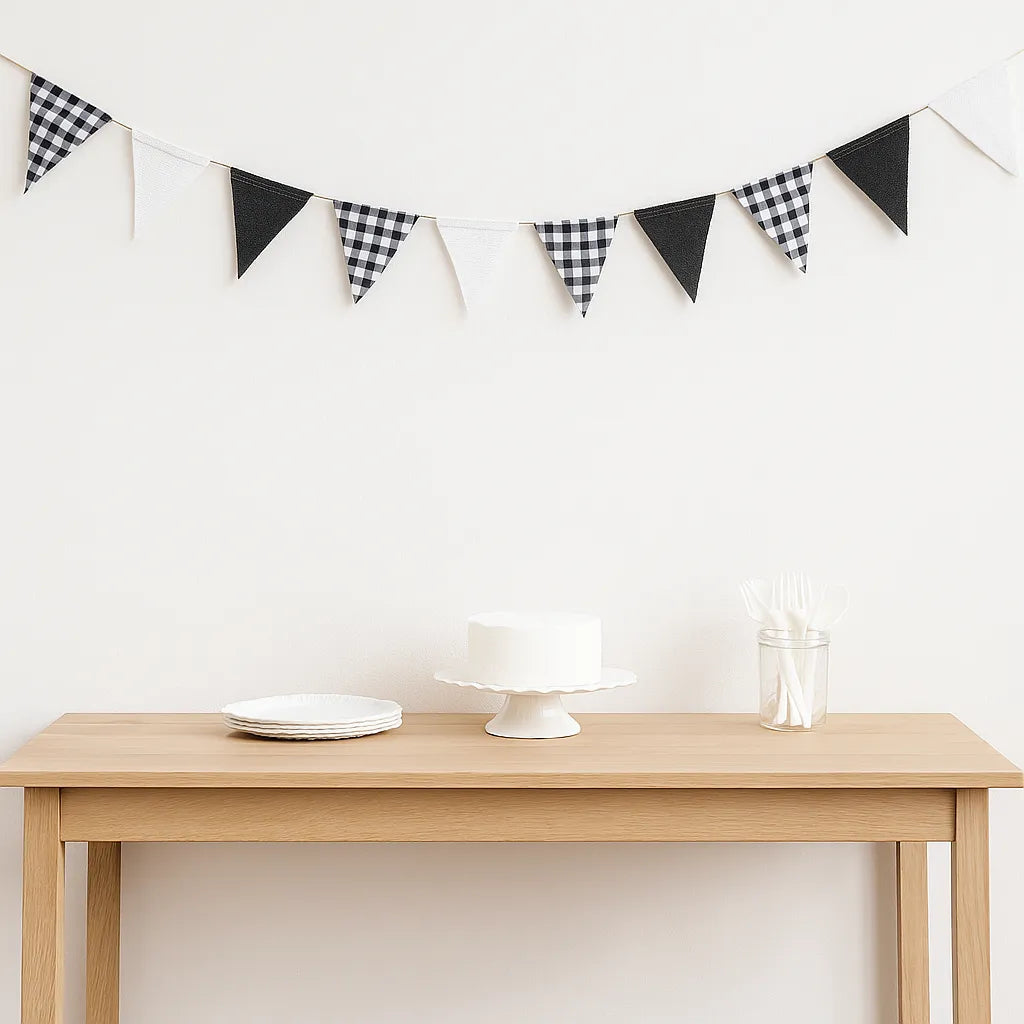 Guirlande Anniversaire Carreaux Noirs-blancs Design