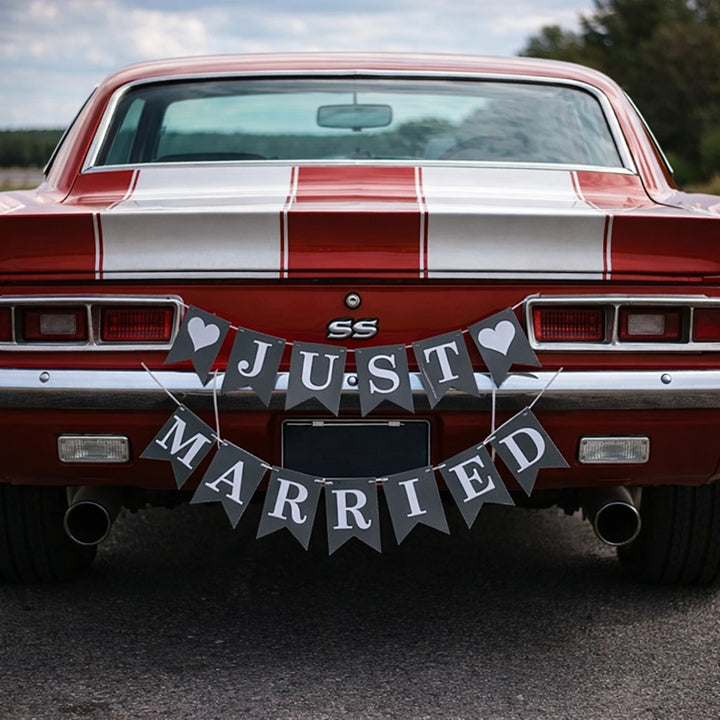Guirlande Just Married Voiture Elégante