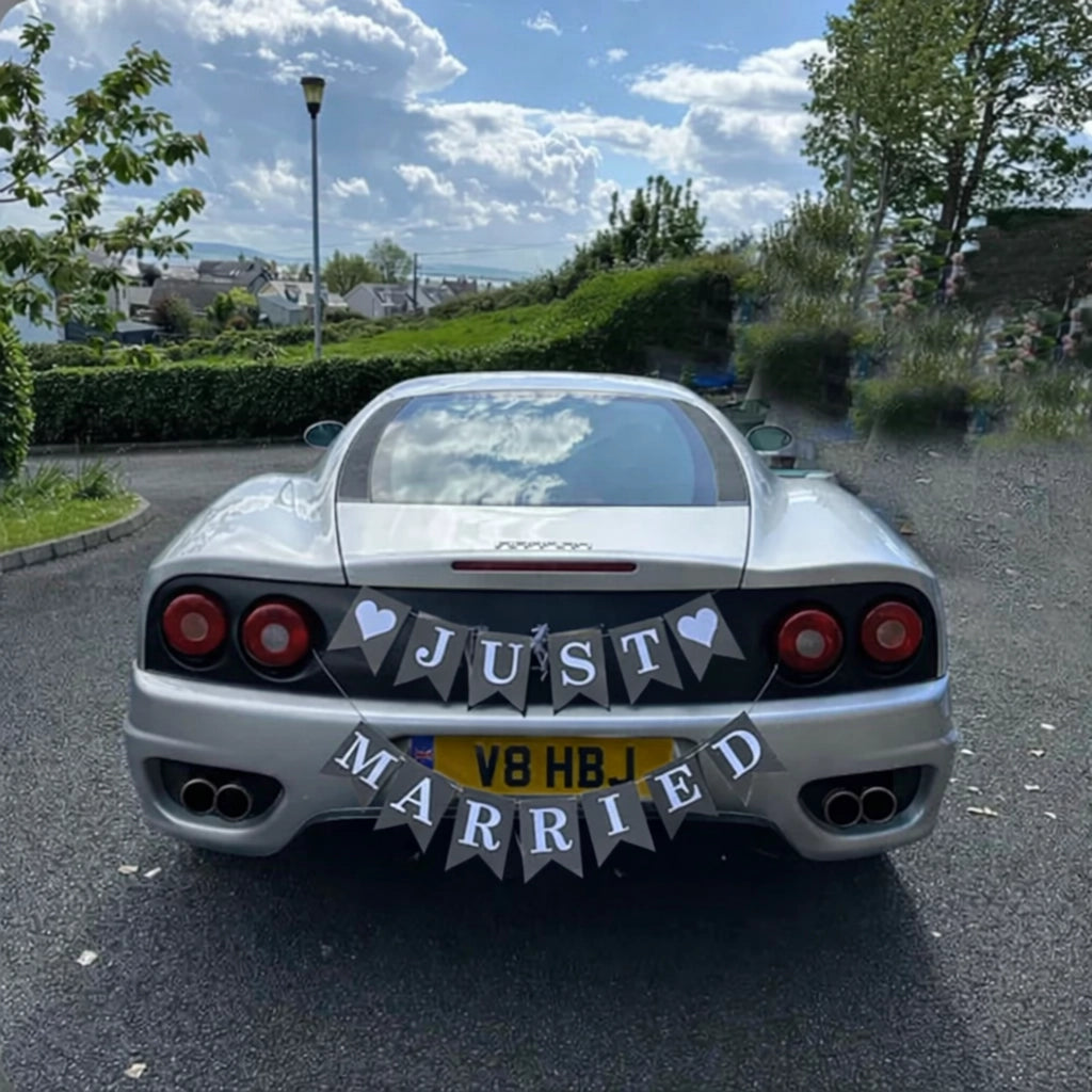Guirlande Just Married Voiture Elégante