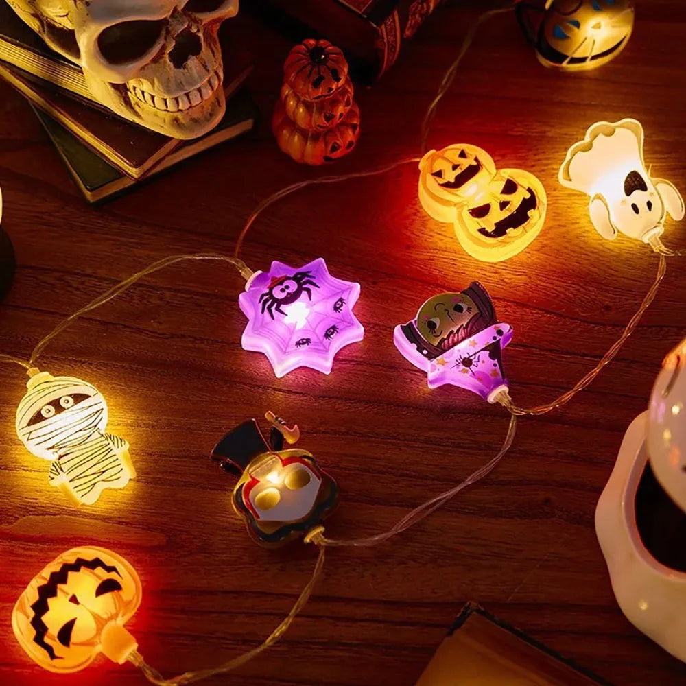 Guirlande lumineuse à illustrations Halloween tendance