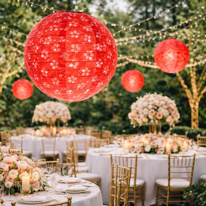 Lampion Rouge à Motifs Fleurs Ajourés