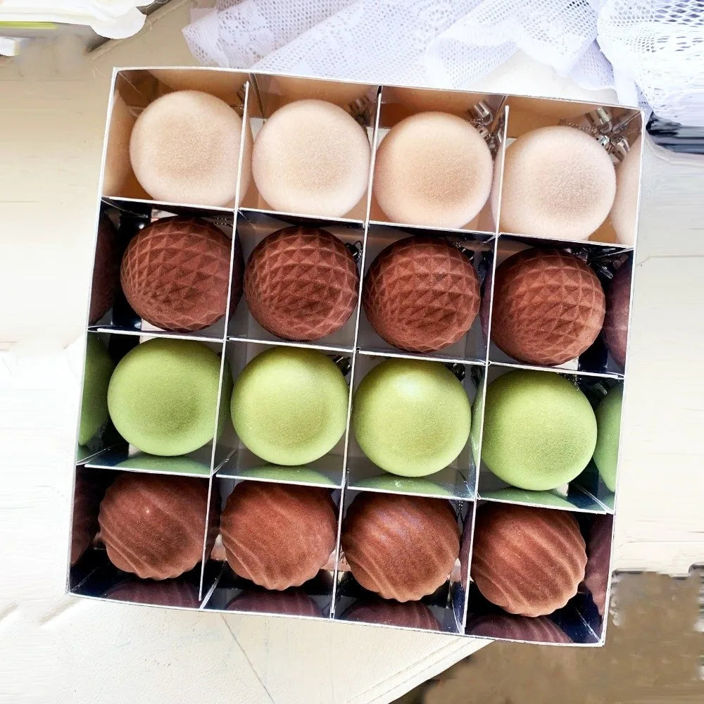 Lot de Boules Marron et Vert Pistache Uniques