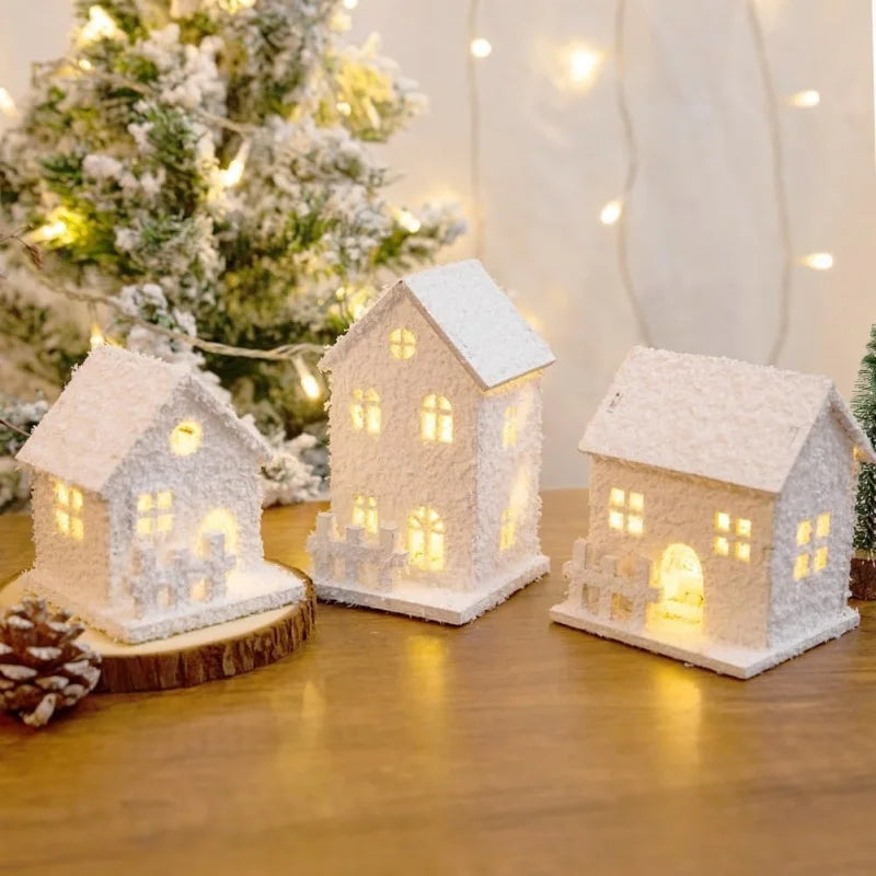 Lot de Petites Maisons Blanches Enneigées LED en bois 
