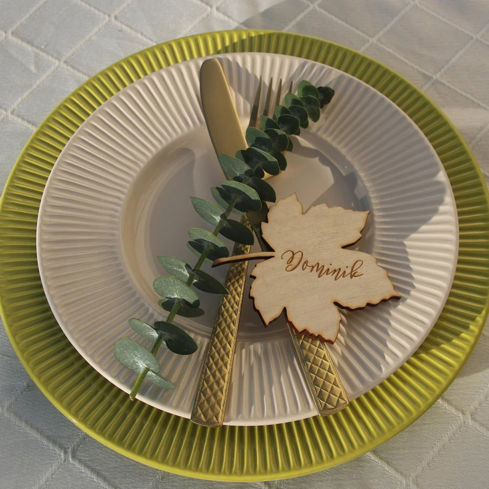 Marque Place Feuille d’Erable en Bois Unique