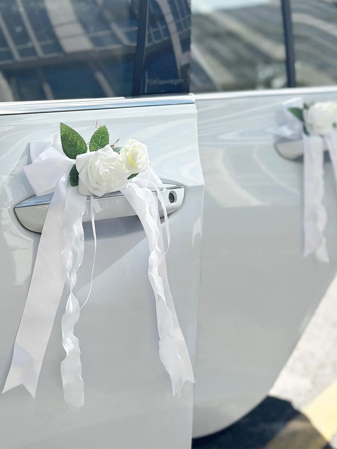 Nœud Blanc Voiture Mariage à Fleur Design
