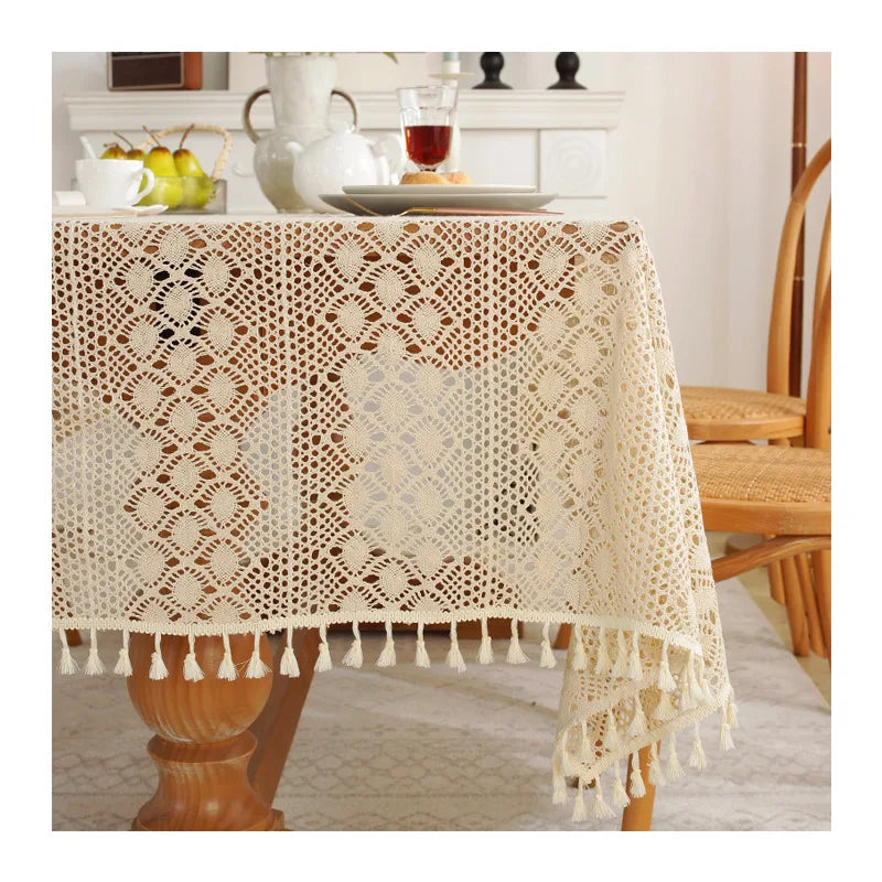 Nappe de Table en Crochet Raffinée