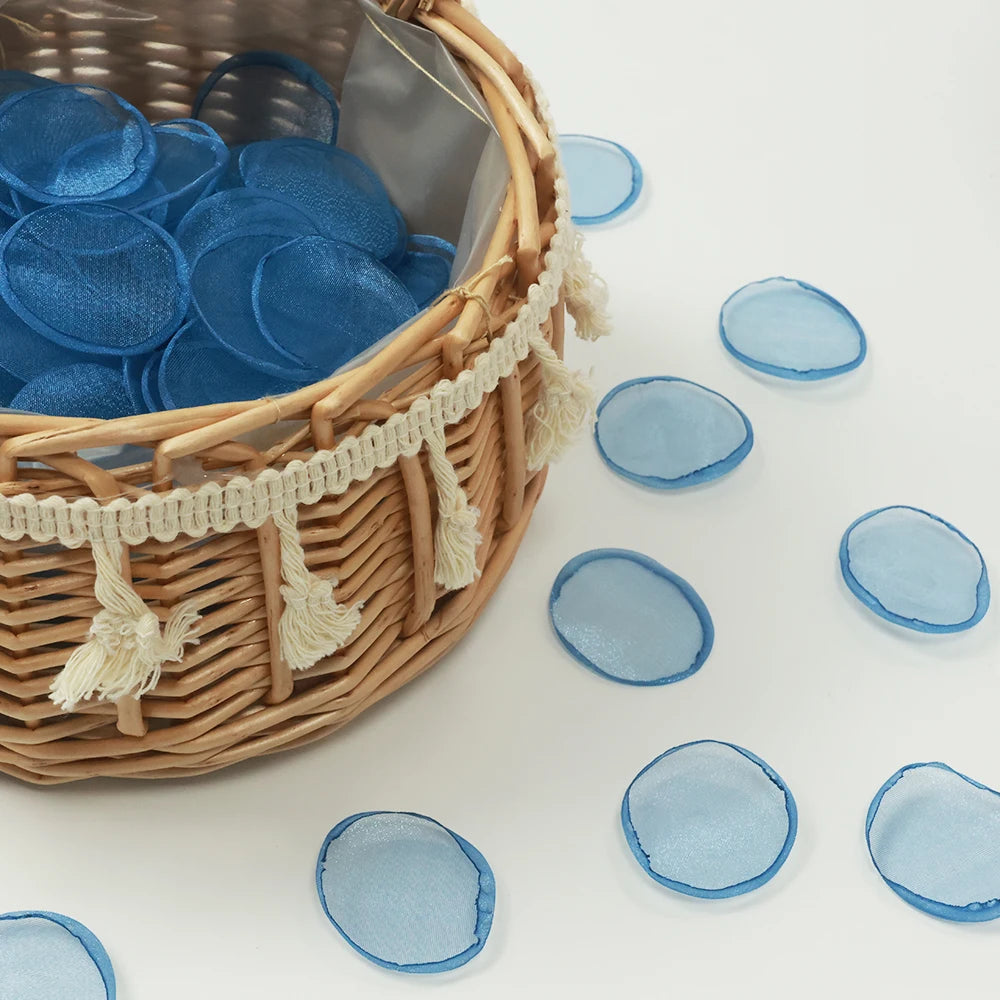 Pétales Décoratifs Bleus en Organza tendance