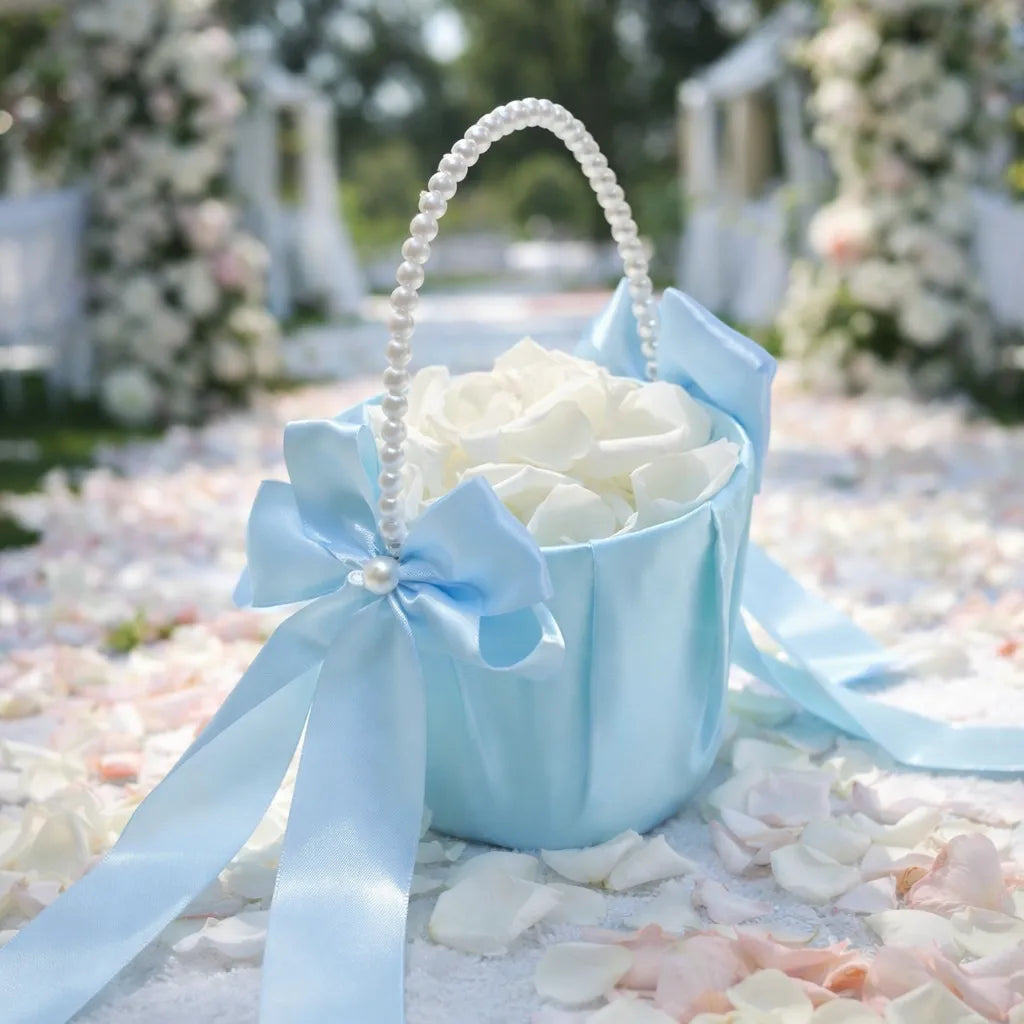 Panier à Pétales Bleu en Satin Unique
