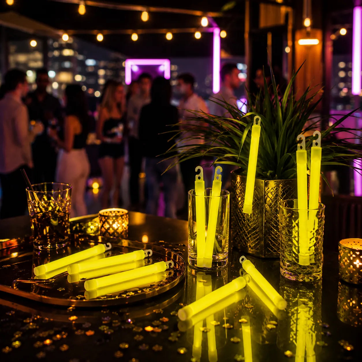 Petits Bâtons Festifs Fluorescents Jaunes Moderne