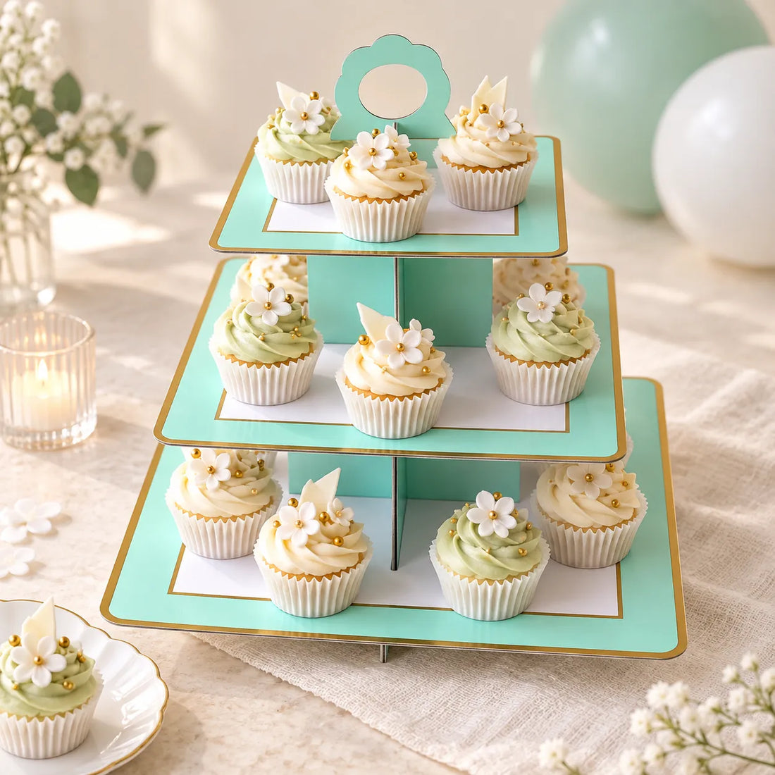 Présentoir Cupcake En Carton à Trois Niveaux classe