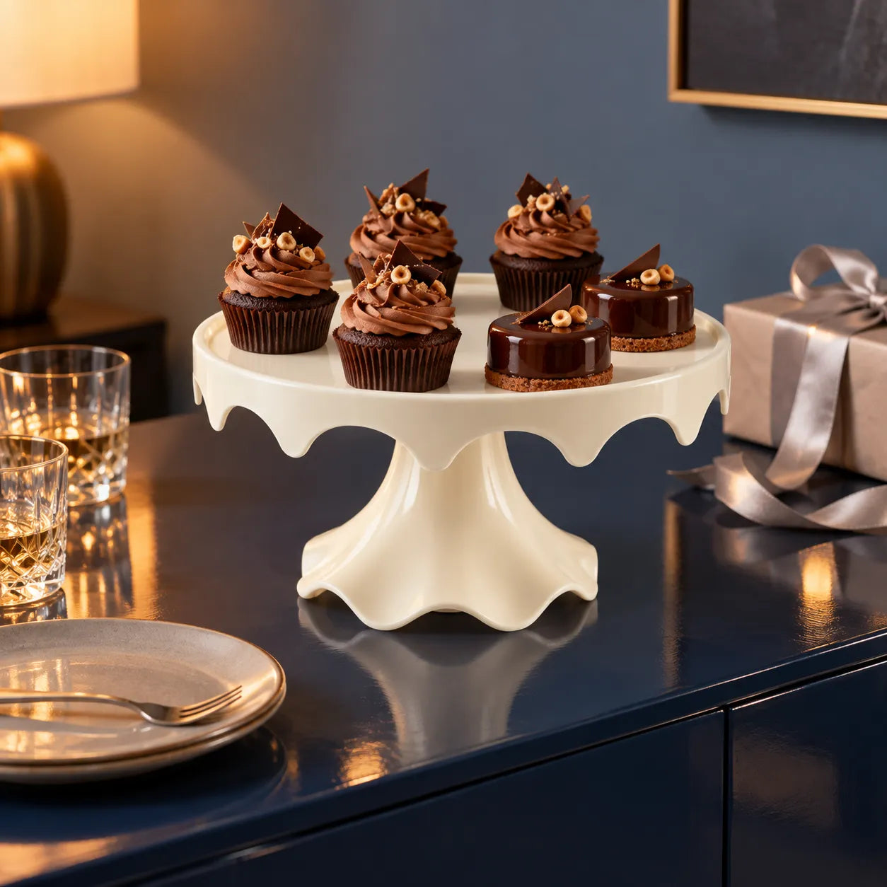 Présentoir à Gâteau Blanc en Plastique moderne