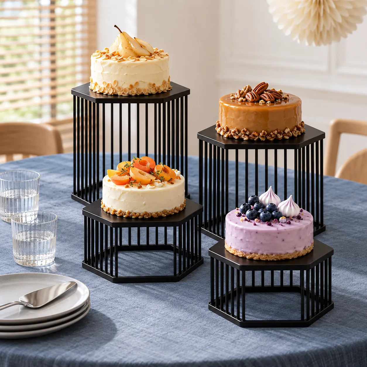 Présentoir de Gâteau Noir Stylé moderne