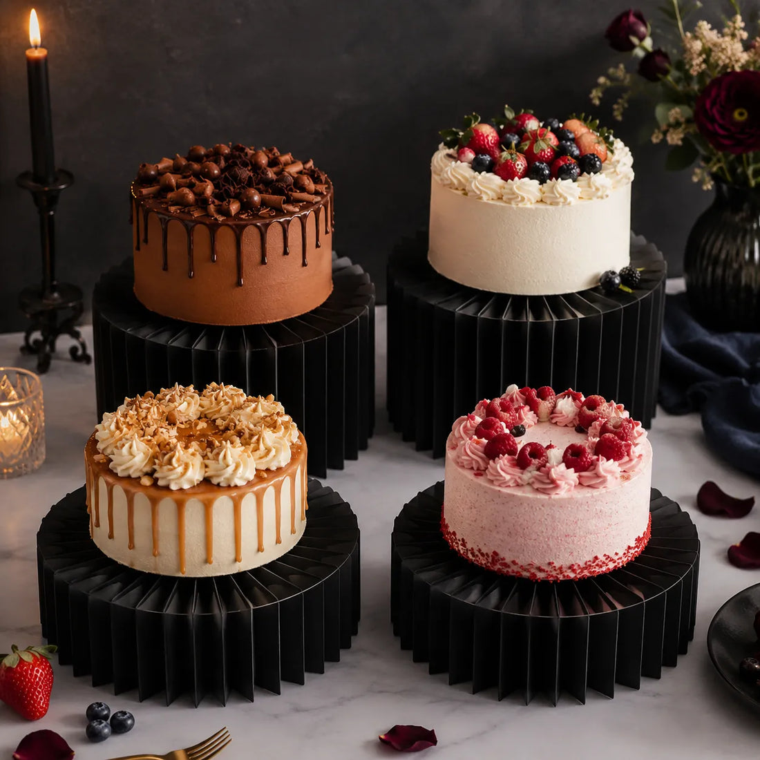 Présentoirs à Gâteaux Noirs en Carton et Acrylique 