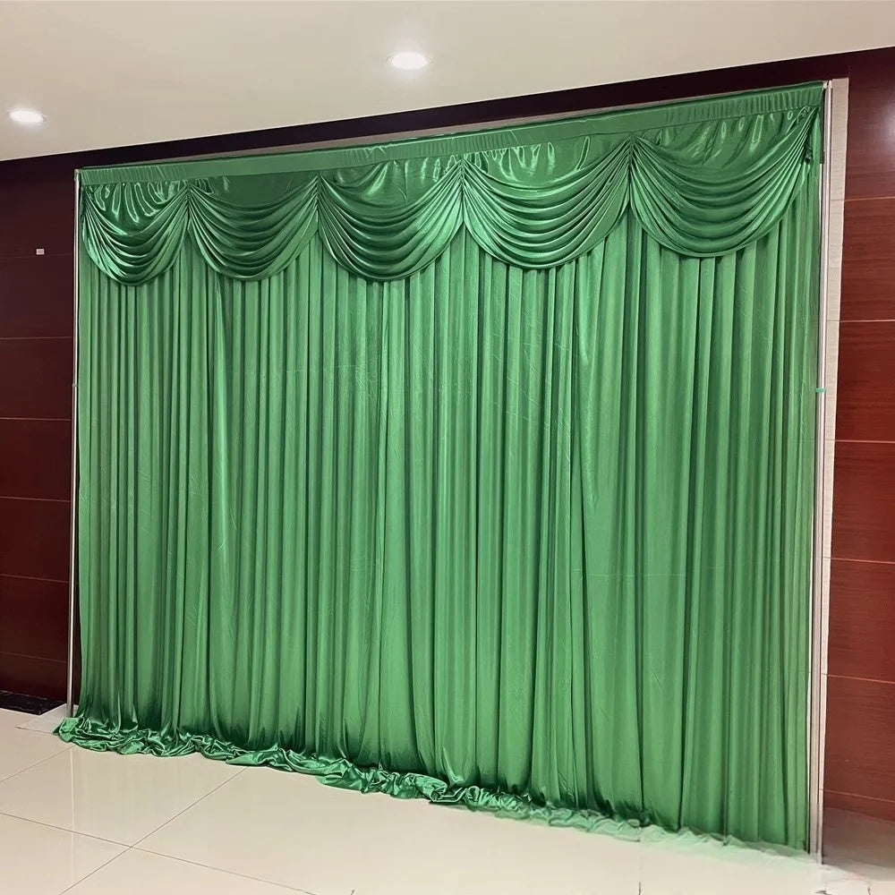 Rideau de Fond Mariage à Cantonnière Drapé en Soie Chic