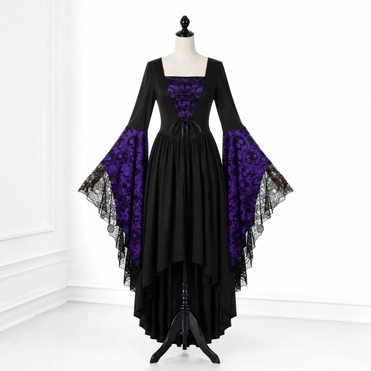 Robe Vampire Noir et Violet magique