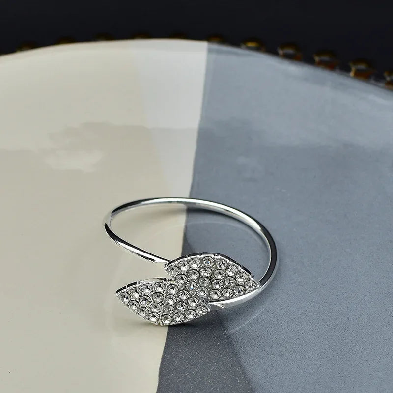 Rond de Serviette Mariage Feuilles Brillantes Chic